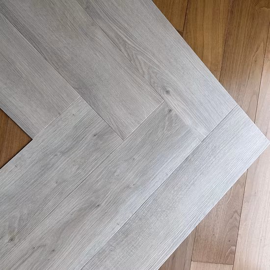 Adesivi per pavimenti in legno vinilici in PVC autoadesivi impermeabili personalizzati per bagno